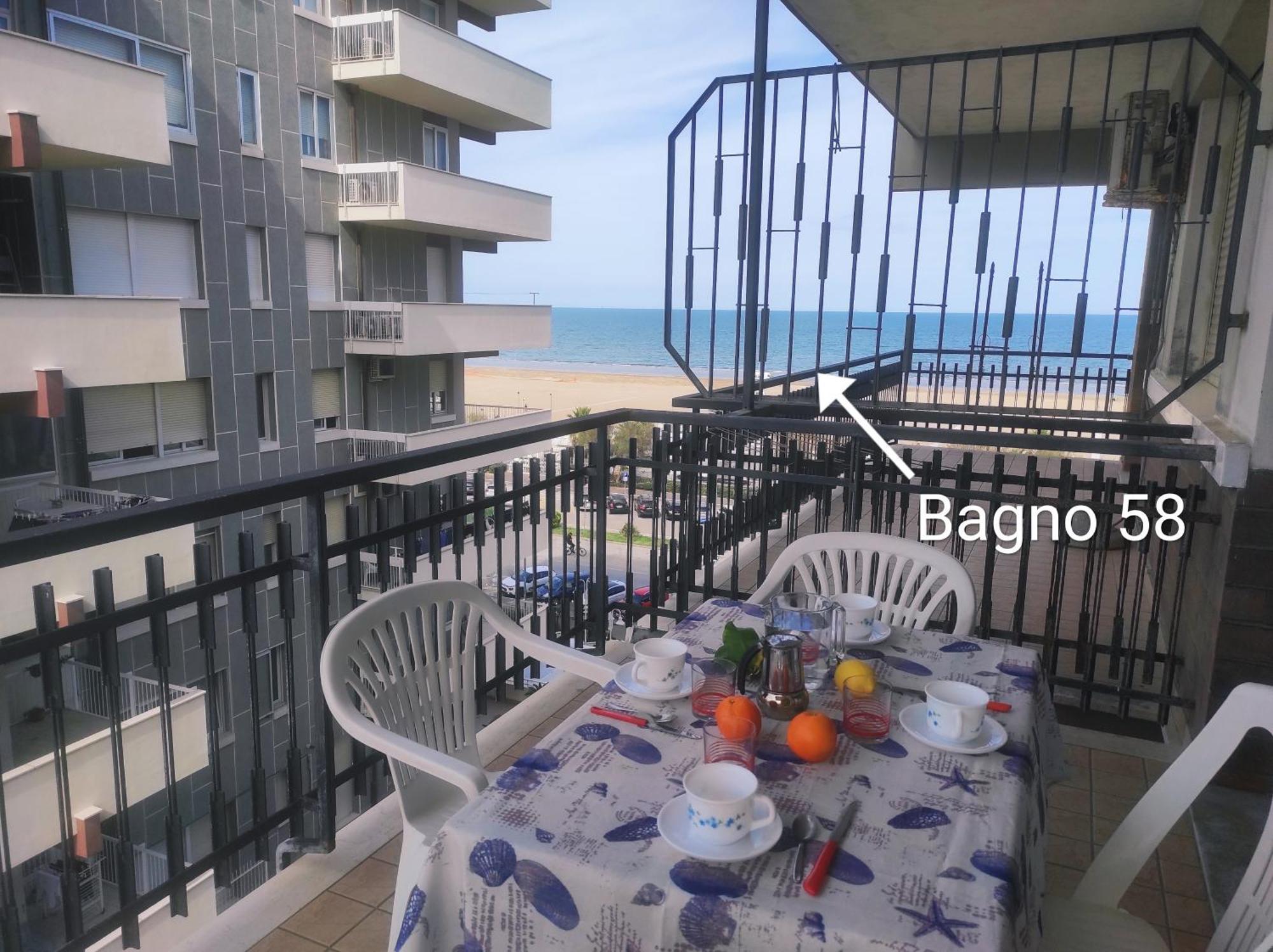 Appartamento Vista Mare Римини Экстерьер фото